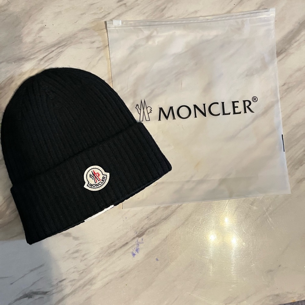 Moncler Classic Black Knit Beanie
